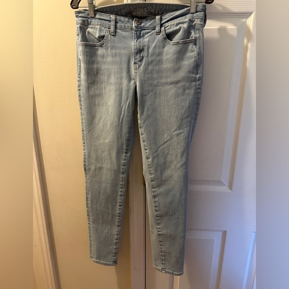 American Eagle jeggings light wash size 10 - Picture 1 of 6